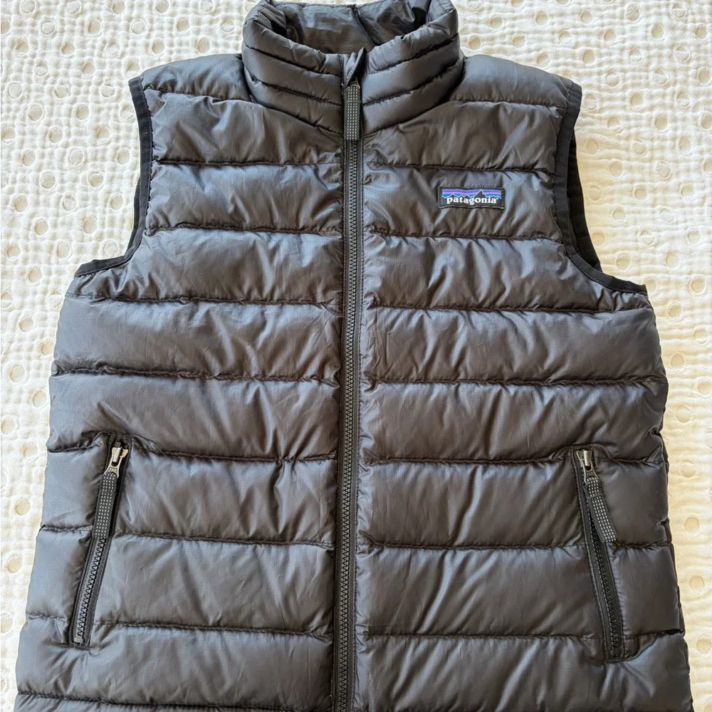 Patagonia Black Puffer Vest - Picture 1 of 3